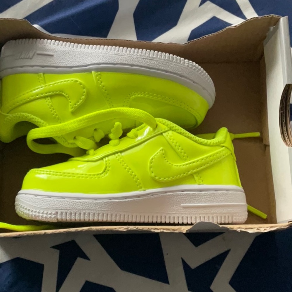Nike shoes